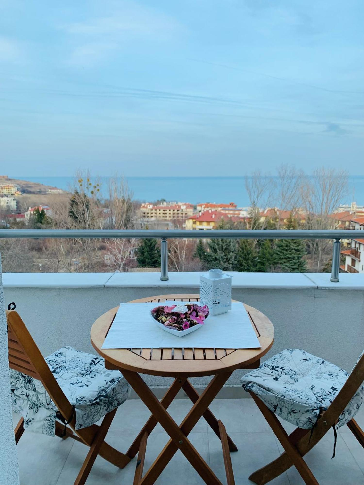 Apartament Kiwi Gardens Bjała Zewnętrze zdjęcie