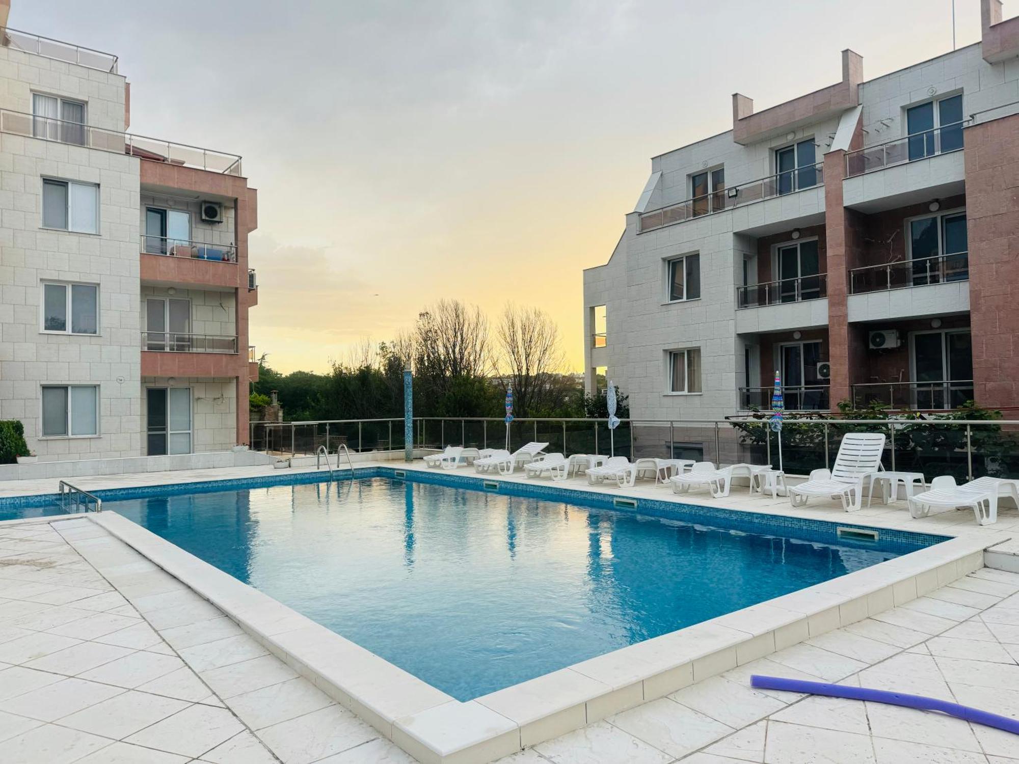 Apartament Kiwi Gardens Bjała Zewnętrze zdjęcie
