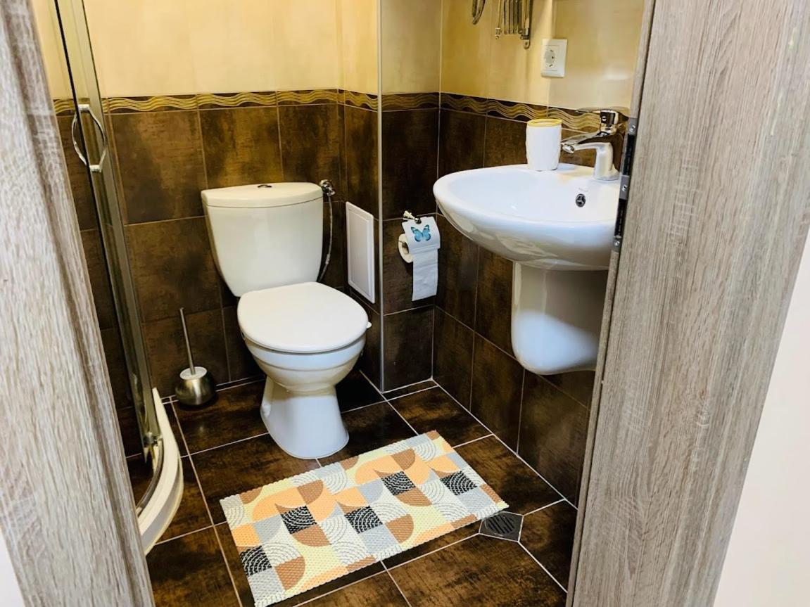Apartament Kiwi Gardens Bjała Zewnętrze zdjęcie